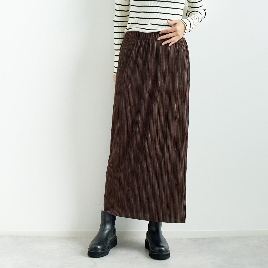 Jf Ready Made [ジェイエフレディメイド] プリーツタイトスカート [45286552] ﾌﾞﾗｳﾝ &&モデル身長：167cm 着用サイズ：2&&