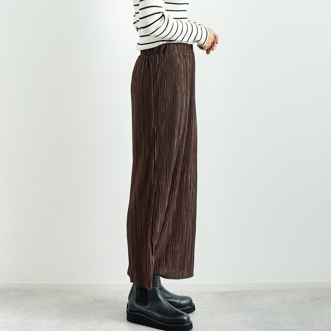 Jf Ready Made [ジェイエフレディメイド] プリーツタイトスカート [45286552] ﾌﾞﾗｳﾝ &&モデル身長：167cm 着用サイズ：2&&