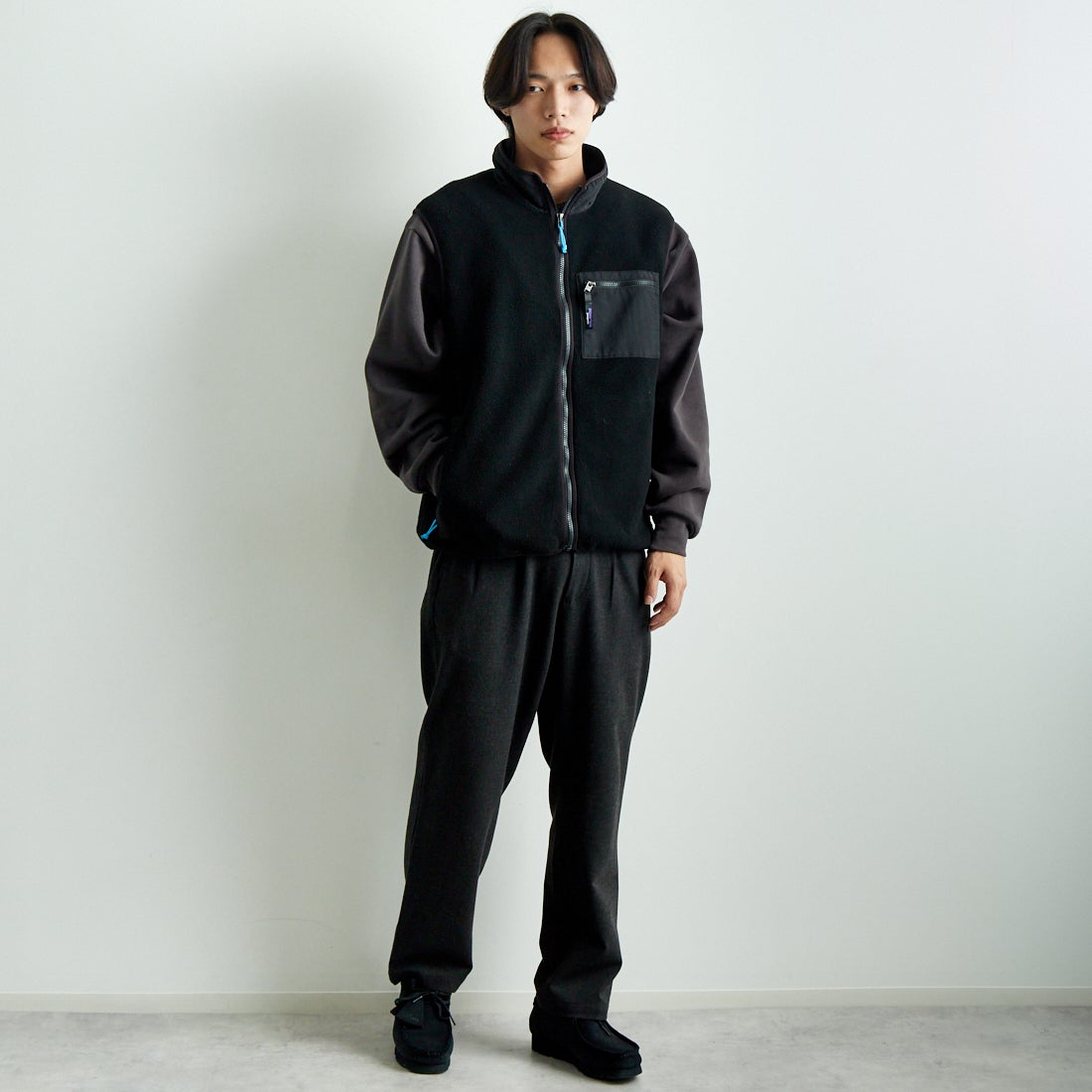 Jeans Factory Clothes [ジーンズファクトリークローズ] PREMIUM WARM タックイージートラウザー [JFC-244-083] BLACK &&モデル身長：179cm 着用サイズ：L&&