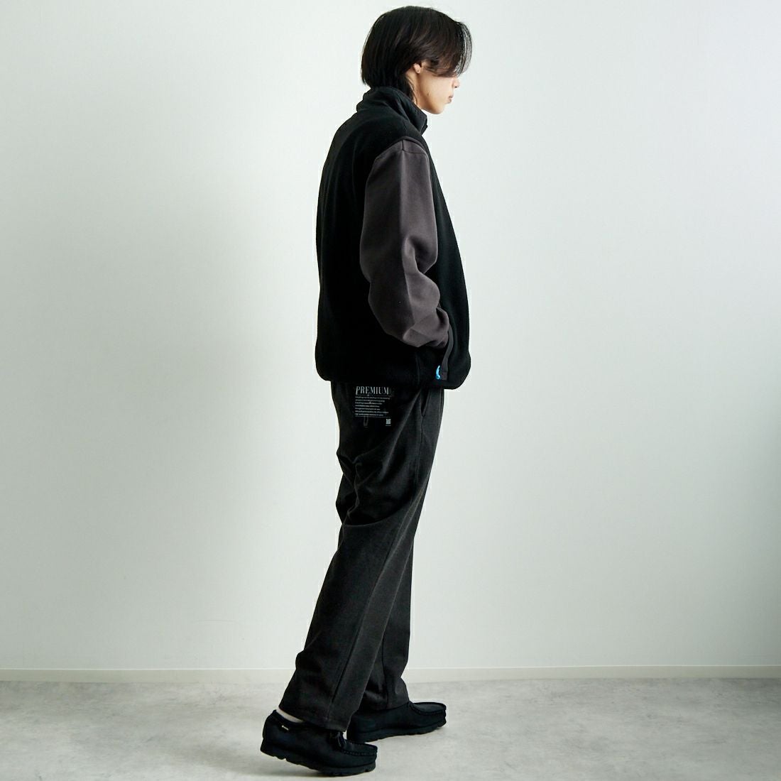 Jeans Factory Clothes [ジーンズファクトリークローズ] PREMIUM WARM タックイージートラウザー [JFC-244-083] BLACK &&モデル身長：179cm 着用サイズ：L&&