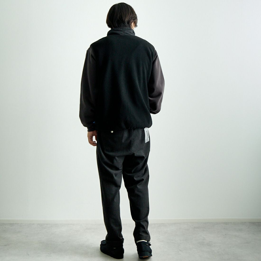 Jeans Factory Clothes [ジーンズファクトリークローズ] PREMIUM WARM タックイージートラウザー [JFC-244-083] BLACK &&モデル身長：179cm 着用サイズ：L&&