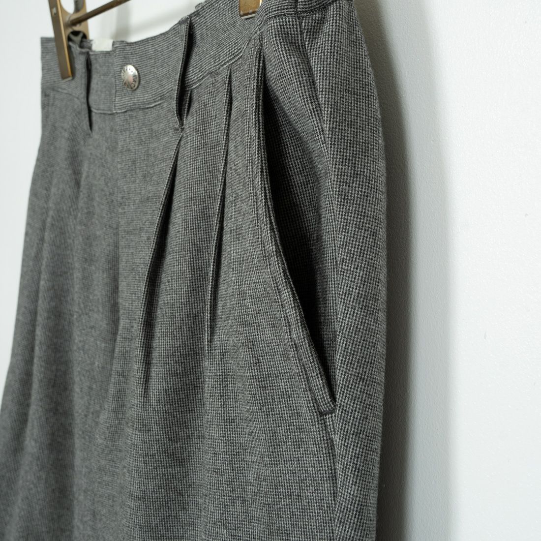 Jeans Factory Clothes [ジーンズファクトリークローズ] PREMIUM WARM タックイージートラウザー [JFC-244-083] GREY