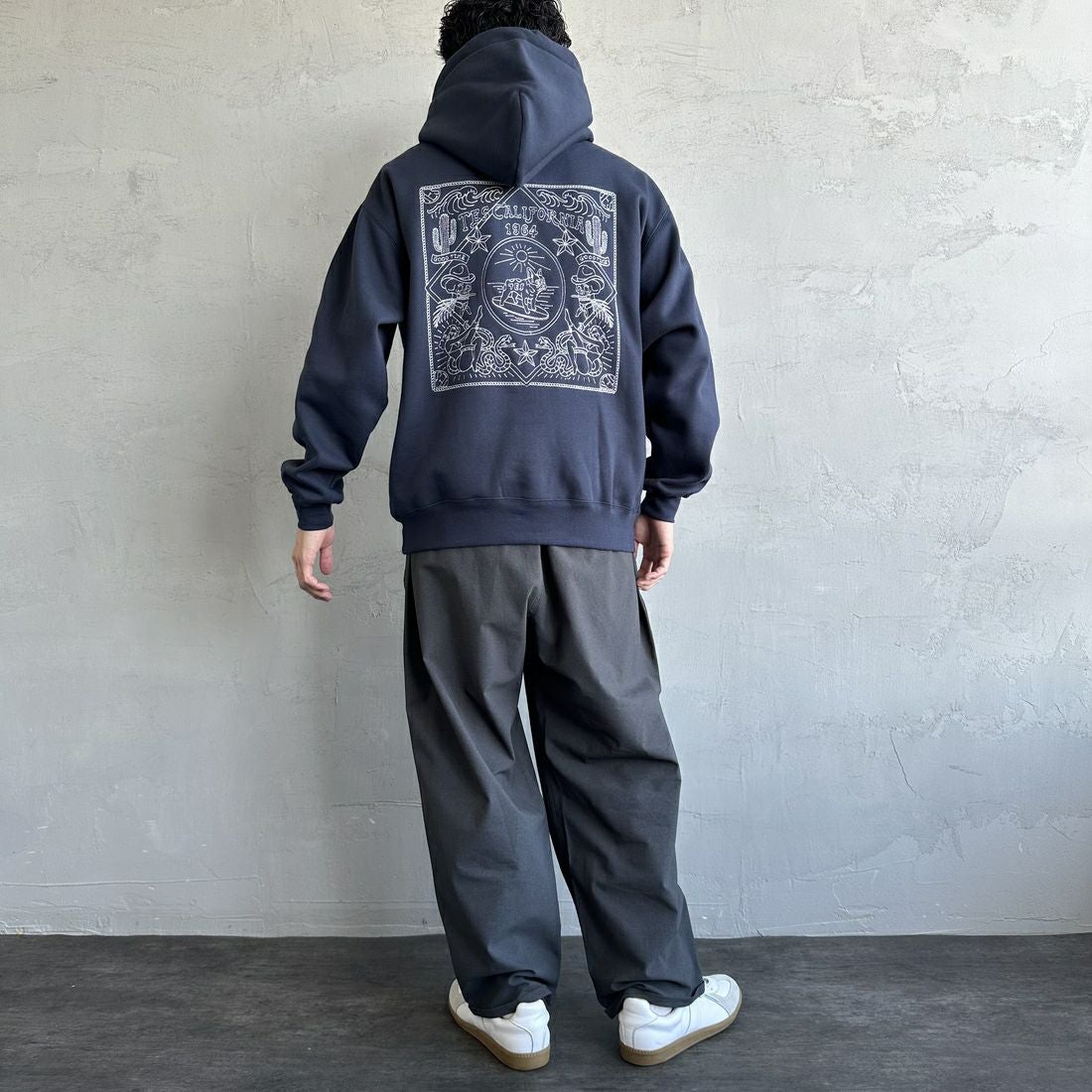 The Endless Summer [エンドレスサマー] 別注 バンダナ刺繍スウェット