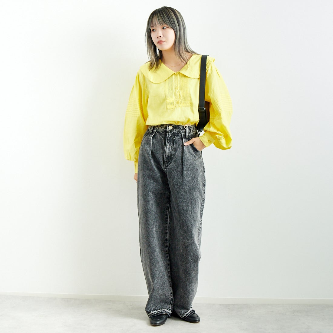 crinkle crinkle crinkle [クリンクル クリンクル クリンクル] ラウンドカラーボリュームブラウス [CC-3011] YELLOW &&モデル身長：167cm 着用サイズ：F&&