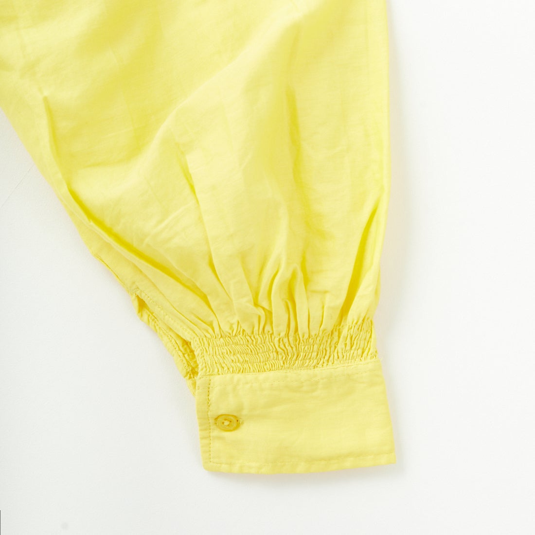 crinkle crinkle crinkle [クリンクル クリンクル クリンクル] ラウンドカラーボリュームブラウス [CC-3011] YELLOW