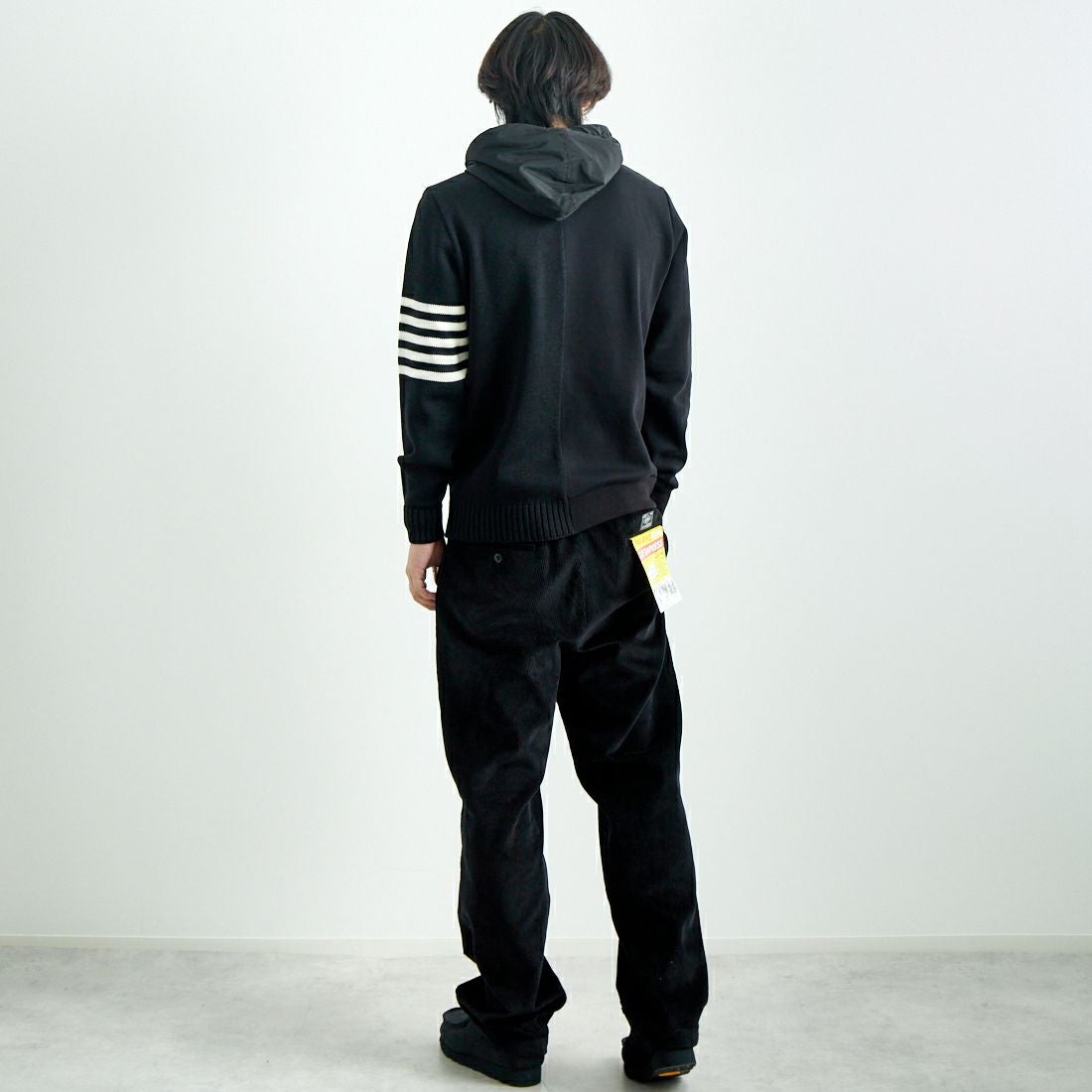 P.M.D.S. [ピーエムディーエス] 切り替えパーカー [RAISAMGA435] BLACK &&モデル身長：179cm 着用サイズ：L&&