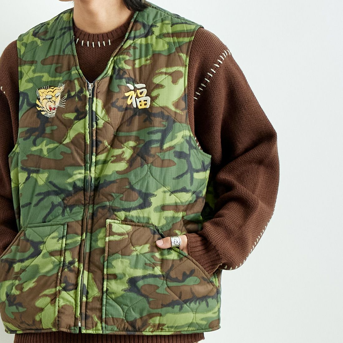 TAILOR TOYO [テーラートウヨウ] ベトナムライナーベスト [TT15549] 198 CAMO &&モデル身長：179cm 着用サイズ：XXL&&