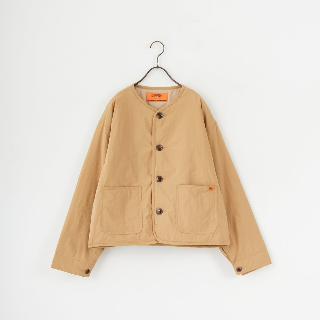 UNIVERSAL OVERALL [ユニバーサルオーバーオール] 別注 中綿入りノーカラージャケット [U2432452IN-JF] BEIGE