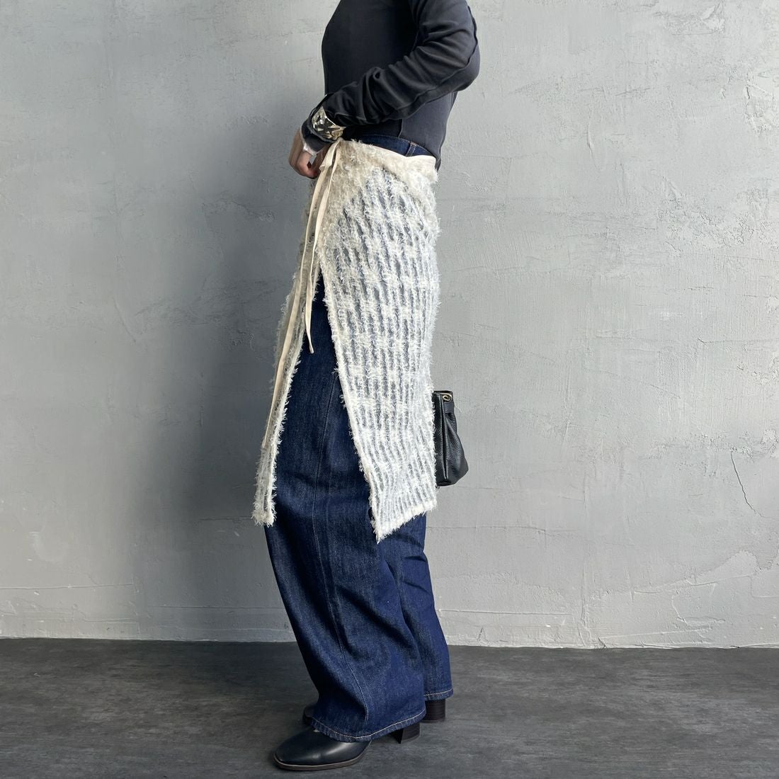 By/m [バイエム] マルチWAY チュールフェザーシアーラップスカート [B24142017] 21 IVORY&&モデル身長：150cm 着用サイズ：F&&