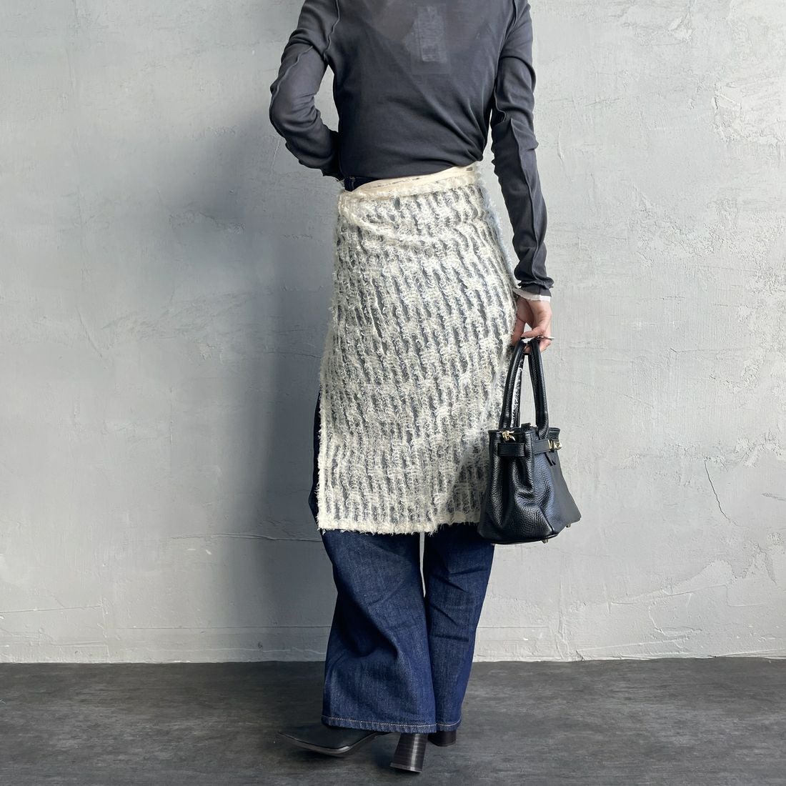 By/m [バイエム] マルチWAY チュールフェザーシアーラップスカート [B24142017] 21 IVORY&&モデル身長：150cm 着用サイズ：F&&