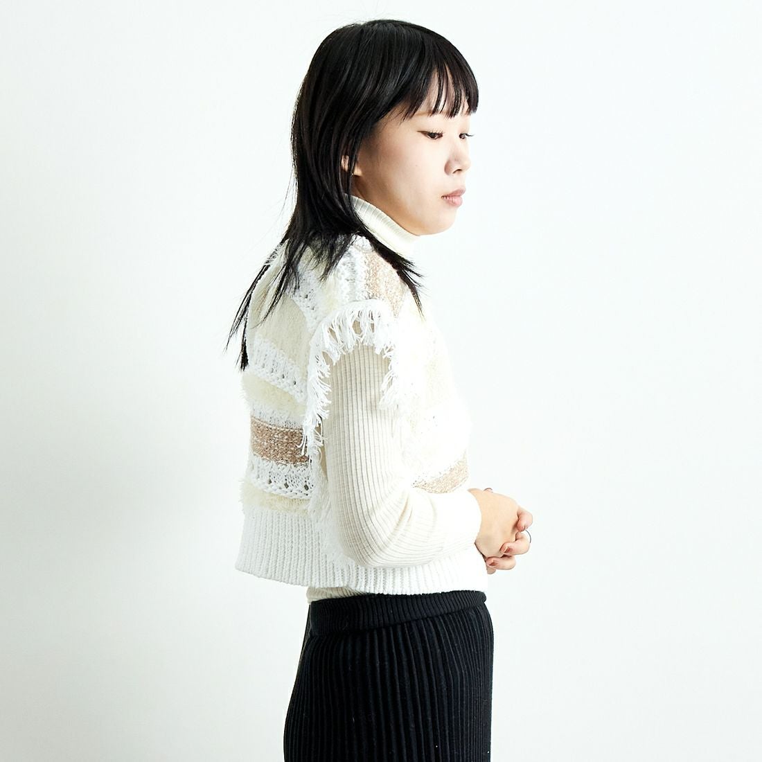 TORRAZZO DONNA [トラッゾドンナ] ファンシーヤーンランダムボーダーベスト [6257-410] 06 O.WHITE &&モデル身長：167cm 着用サイズ：F&&