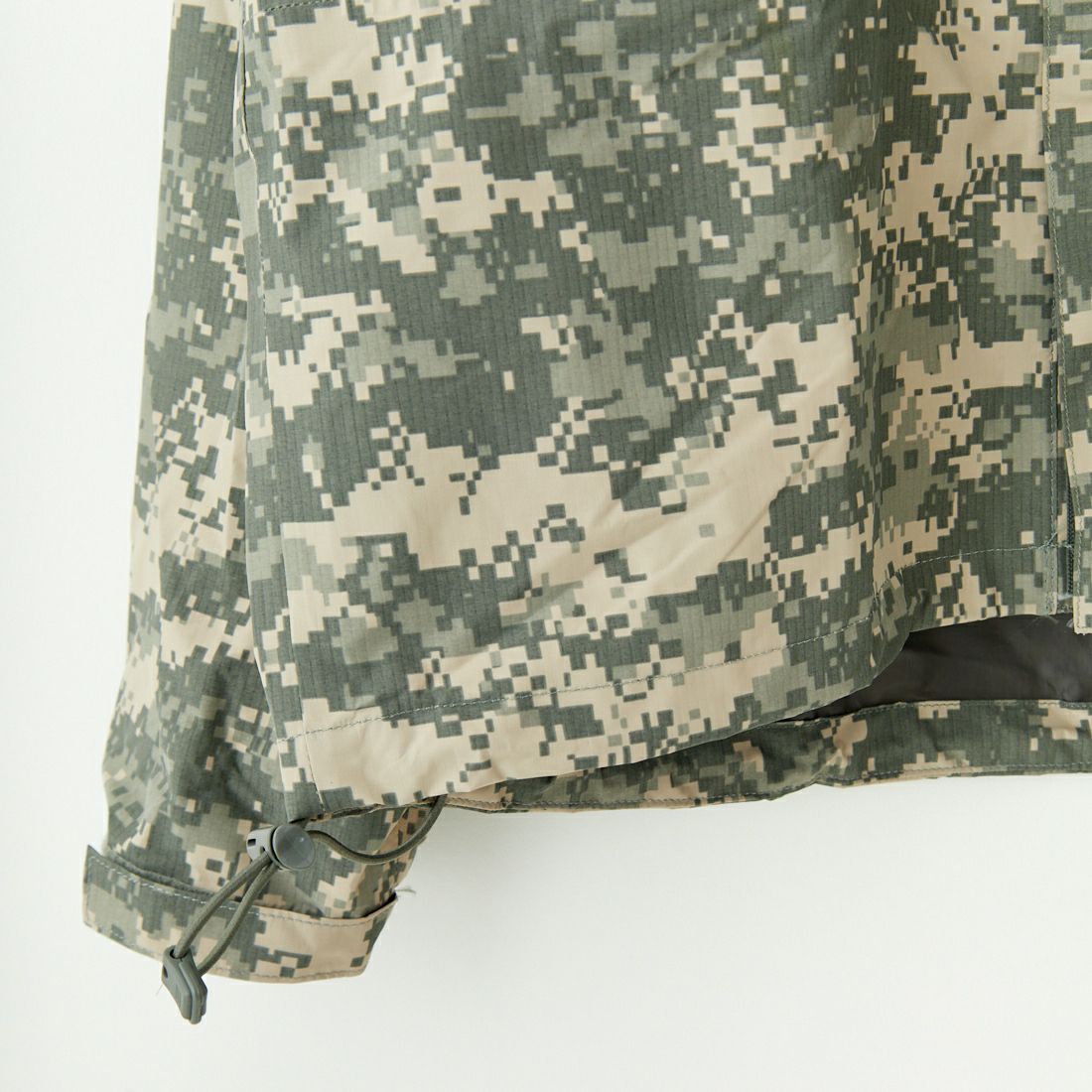 MILITARY [ミリタリー] ECWCS GEN3 LEVEL6 エクストリーム コールドウェットウェザーパーカー [GI-GEN-3-LEVEL-6-ACU] UNIVERSAL