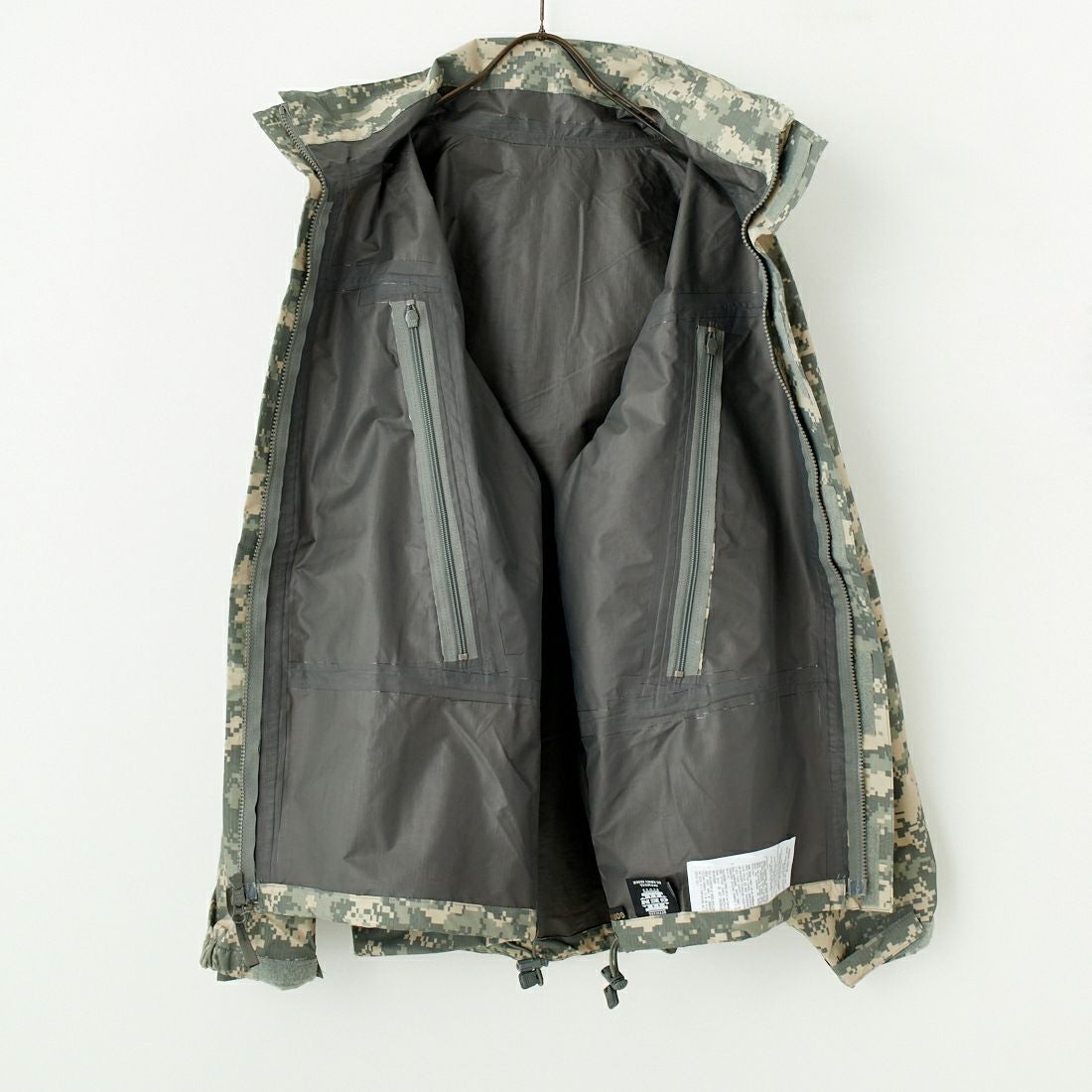 MILITARY [ミリタリー] ECWCS GEN3 LEVEL6 エクストリーム コールドウェットウェザーパーカー [GI-GEN-3-LEVEL-6-ACU] UNIVERSAL