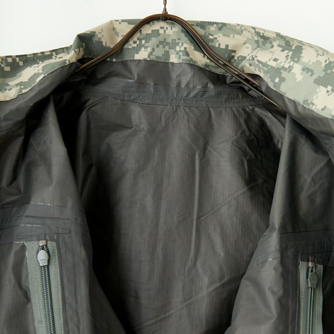 MILITARY [ミリタリー] ECWCS GEN3 LEVEL6 エクストリーム コールドウェットウェザーパーカー [GI-GEN-3-LEVEL-6-ACU] UNIVERSAL