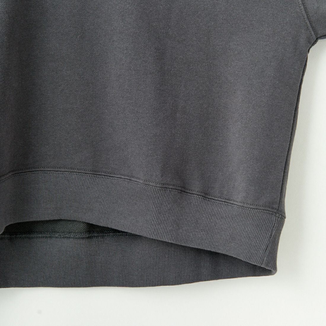 By/m [バイエム] 袖チュールフリルデザイン プルオーバースウェット [B24132079] 08 CHARCOA