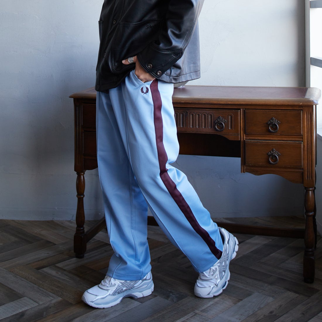 FRED PERRY [フレッドペリー] 別注 配色ライントラックパンツ [FPM-24A