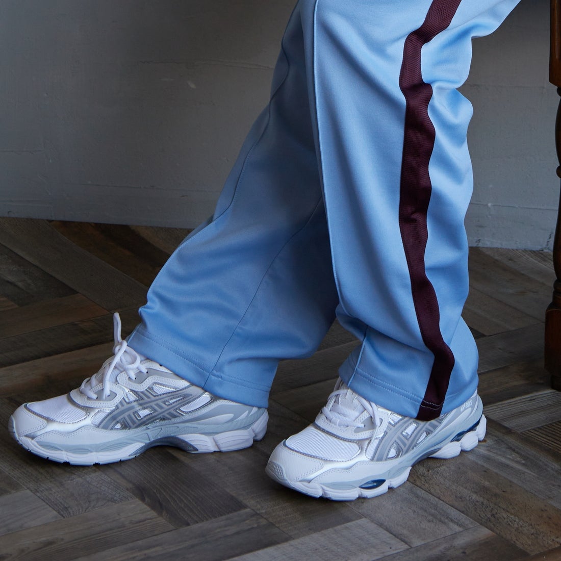 FRED PERRY [フレッドペリー] 別注 配色ライントラックパンツ [FPM-24A-026-JF] SKY/OXBLOO