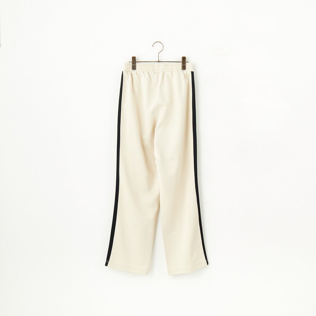 FRED PERRY [フレッドペリー] 別注 配色ライントラックパンツ [FPM-24A-026-JF] OAT/BLK