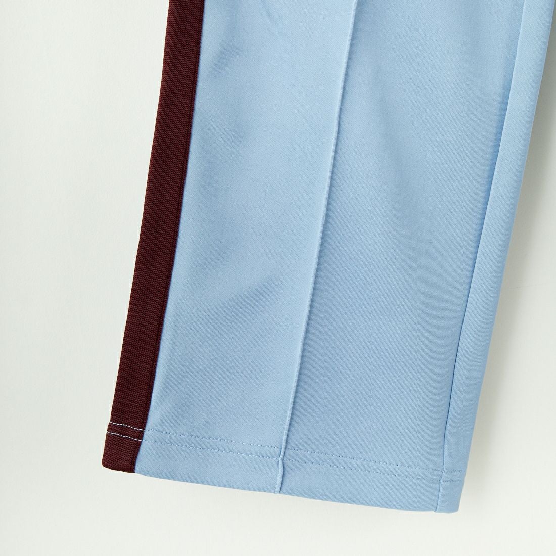 FRED PERRY [フレッドペリー] 別注 配色ライントラックパンツ [FPM-24A-026-JF] SKY/OXBLOO