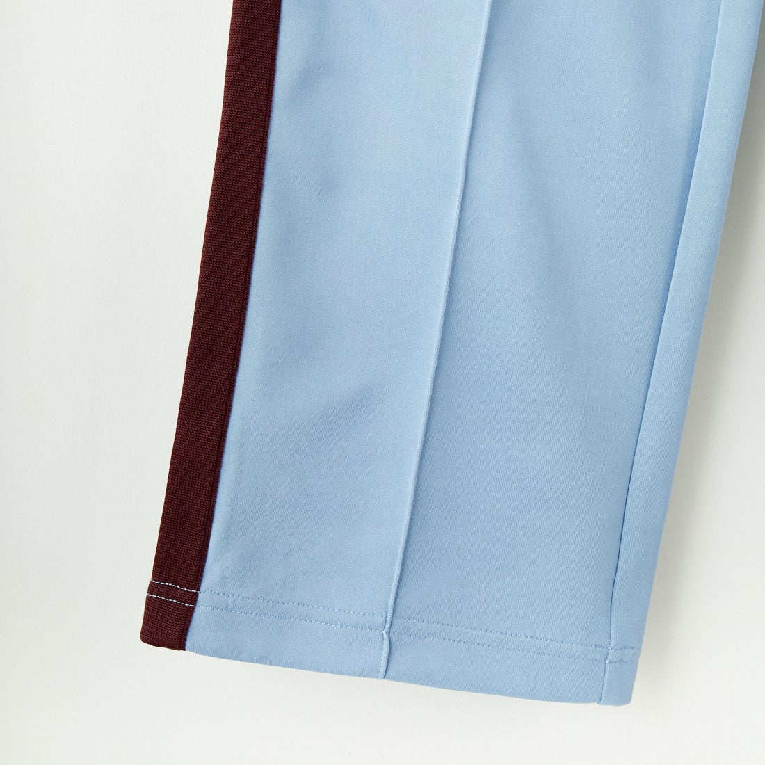 FRED PERRY [フレッドペリー] 別注 配色ライントラックパンツ [FPM-24A-026-JF] SKY/OXBLOO