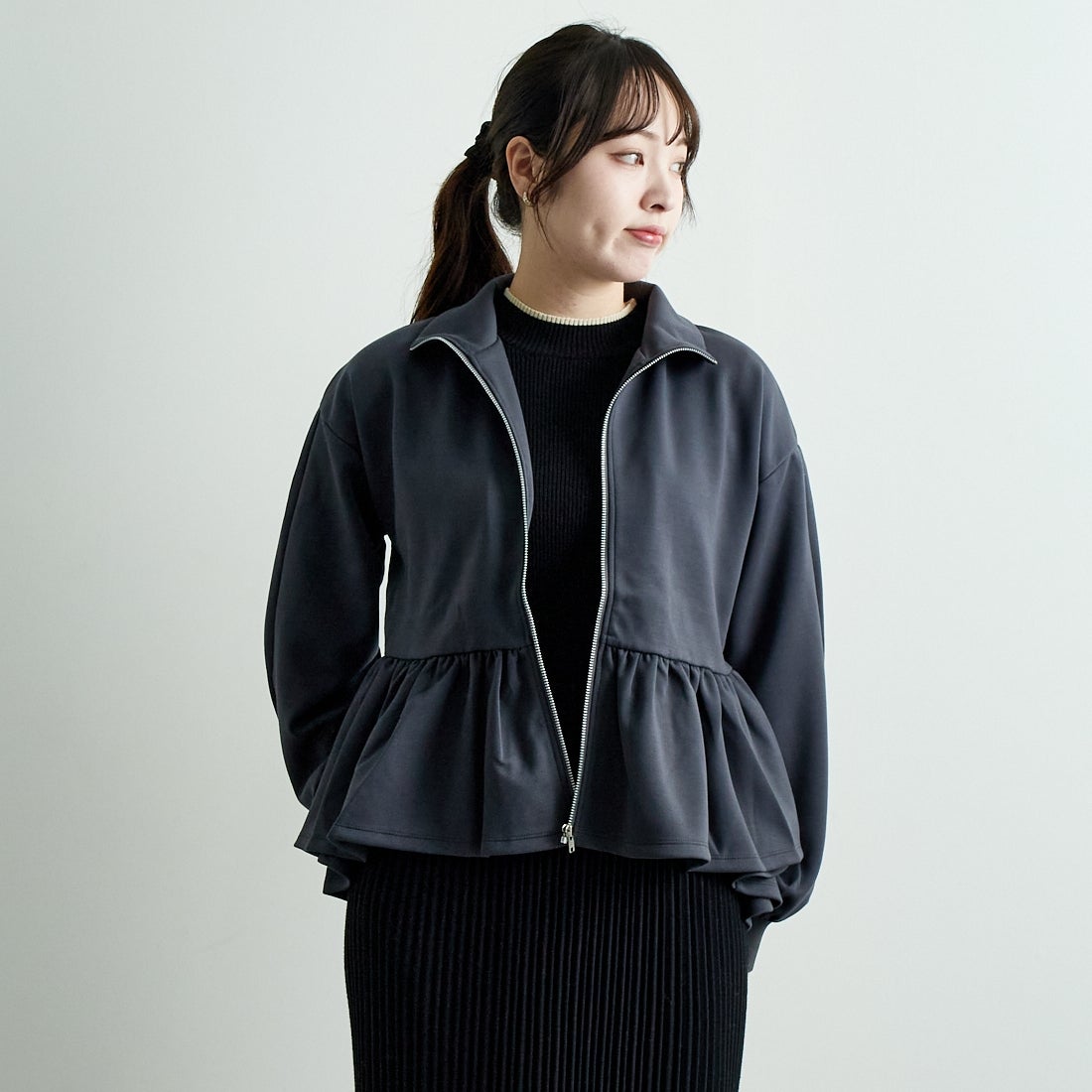 C.GRAY&&モデル身長：167cm 着用サイズ：F&&