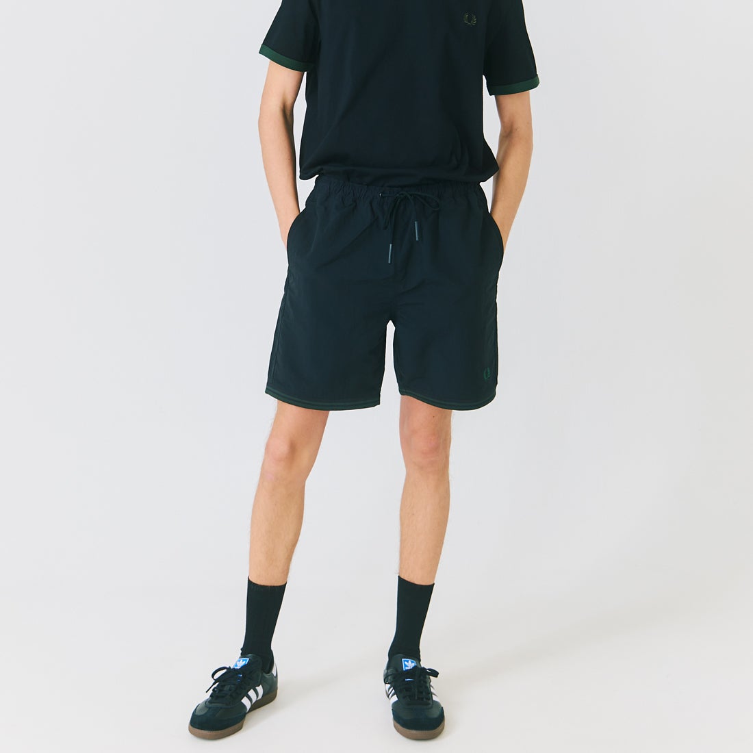 FRED PERRY [フレッドペリー] 別注 ワンポイントロゴ刺繍ショート