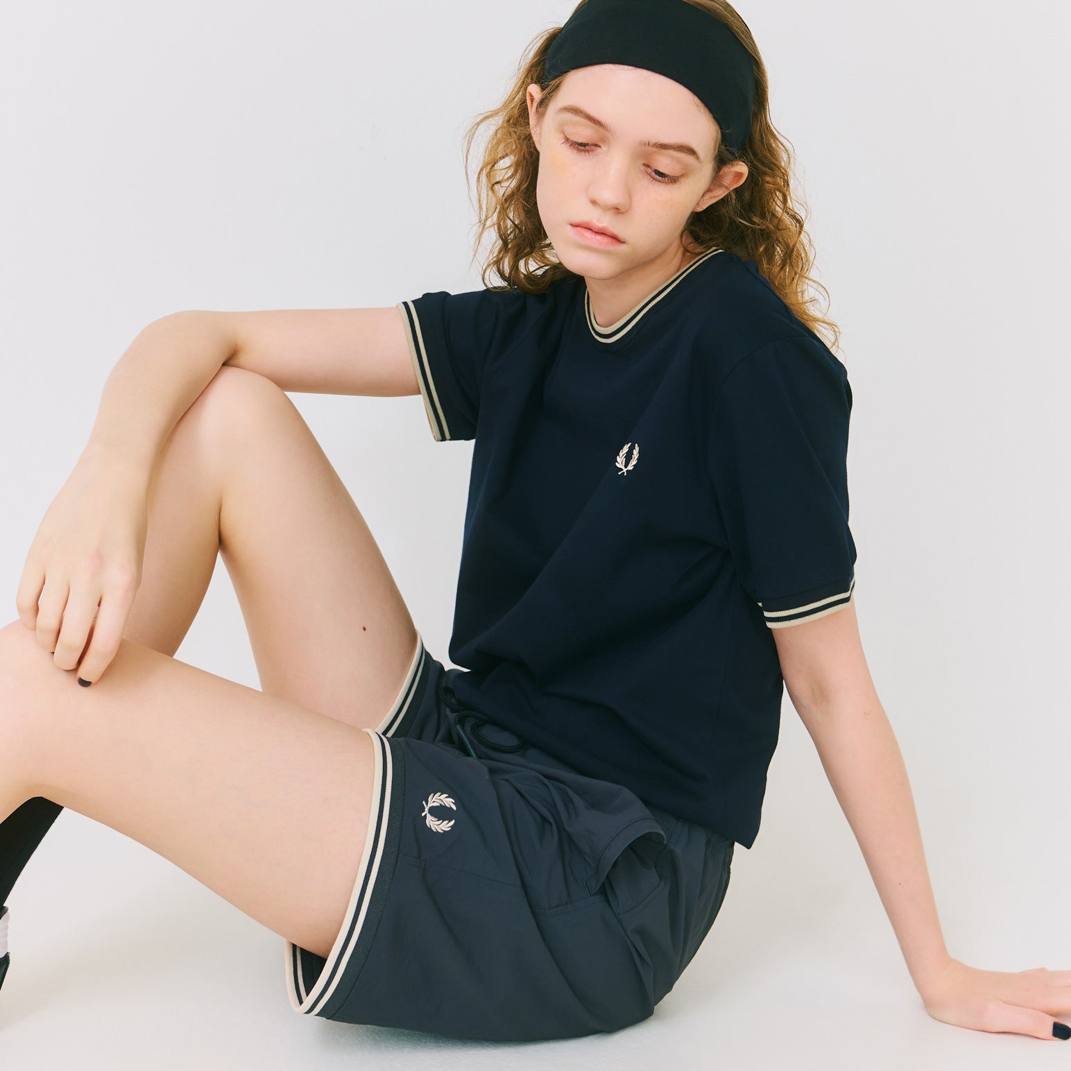 FRED PERRY [フレッドペリー] 別注 ワンポイントロゴ刺繍ショート