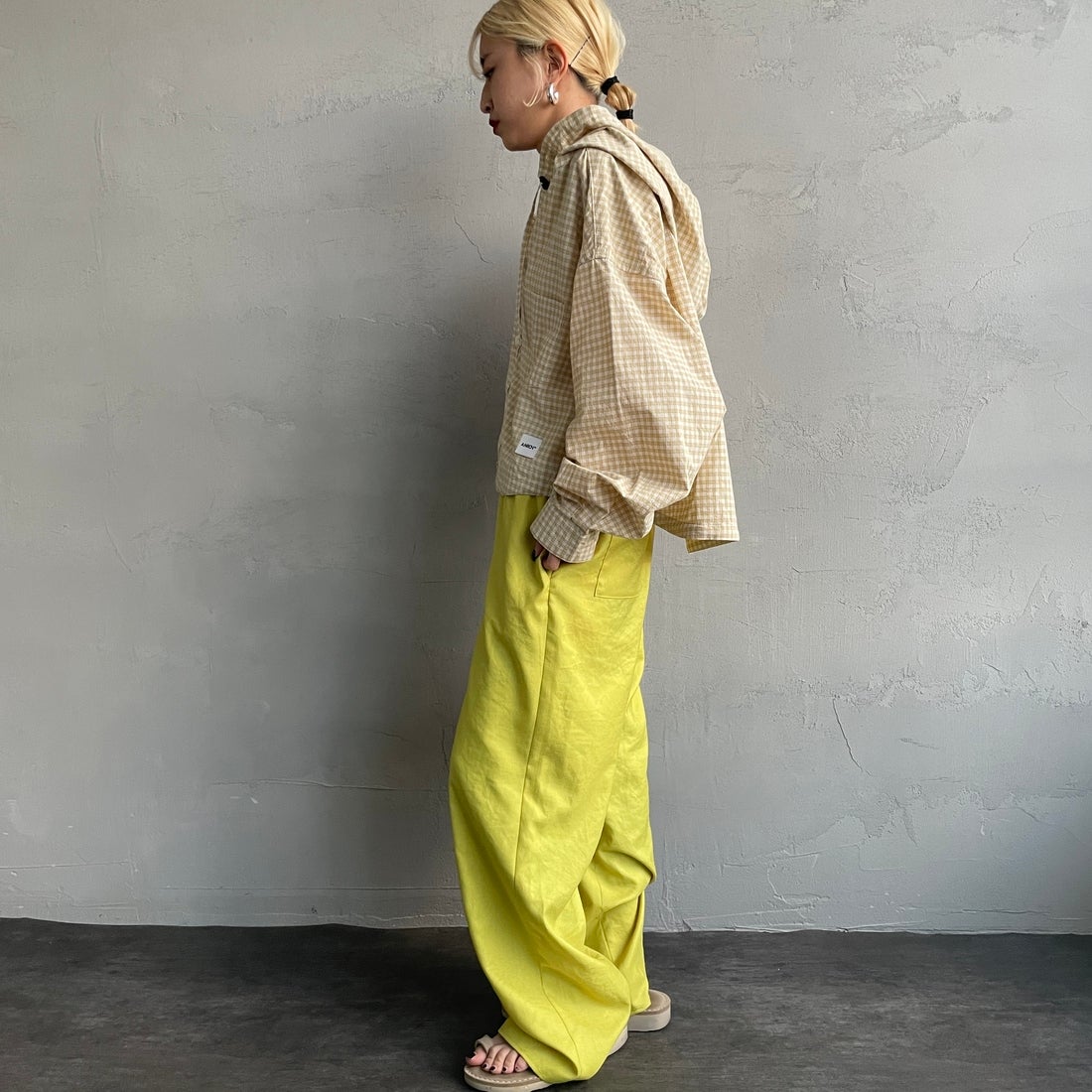 Americana × JEANS FACTORY [アメリカーナ × ジーンズファクトリー] 別注 フード付き チェックシャツアウター [ASO-L-779-2-JF] ｸﾞﾘｰﾝ &&モデル身長：150cm 着用サイズ：ONE SIZE&&