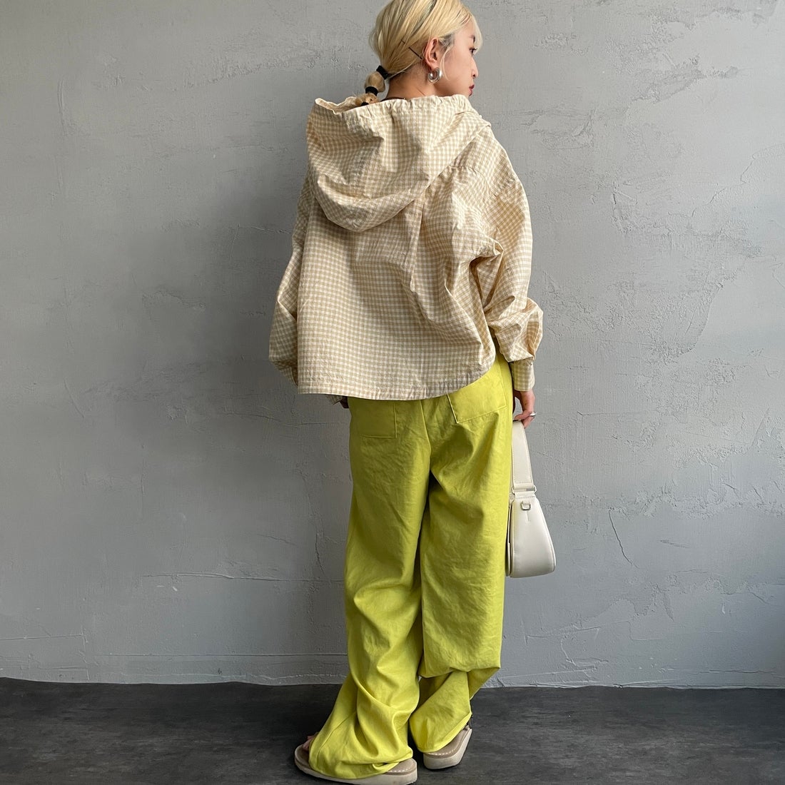 Americana × JEANS FACTORY [アメリカーナ × ジーンズファクトリー] 別注 フード付き チェックシャツアウター [ASO-L-779-2-JF] ｸﾞﾘｰﾝ &&モデル身長：150cm 着用サイズ：ONE SIZE&&