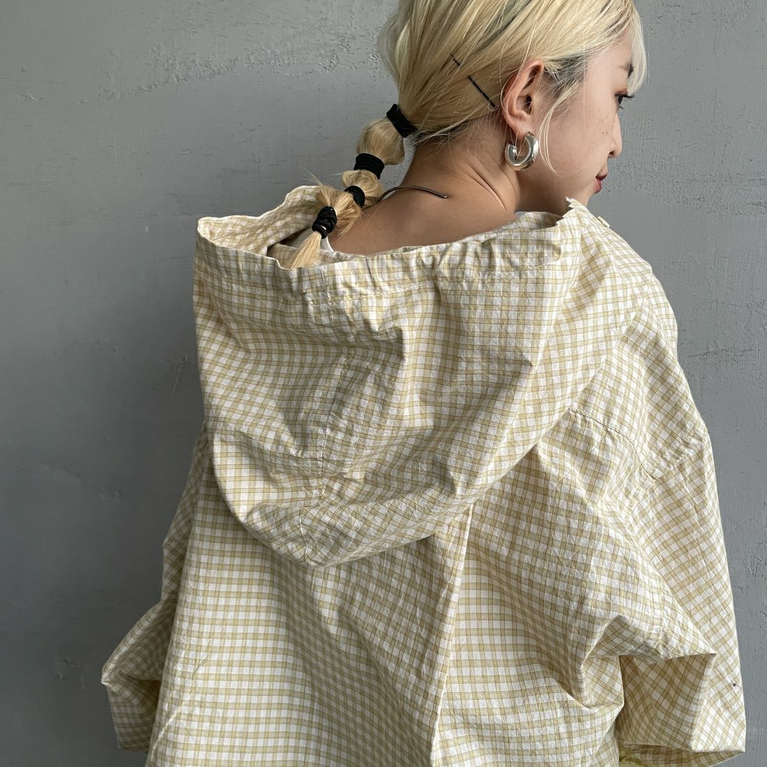 Americana × JEANS FACTORY [アメリカーナ × ジーンズファクトリー] 別注 フード付き チェックシャツアウター [ASO-L-779-2-JF] ｸﾞﾘｰﾝ &&モデル身長：150cm 着用サイズ：ONE SIZE&&