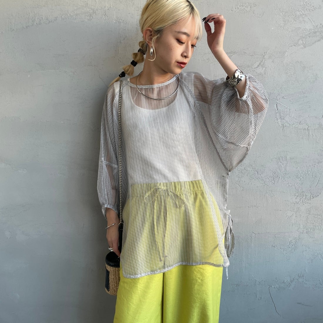 50 WHT/BLK&&モデル身長：150cm 着用サイズ：F&&