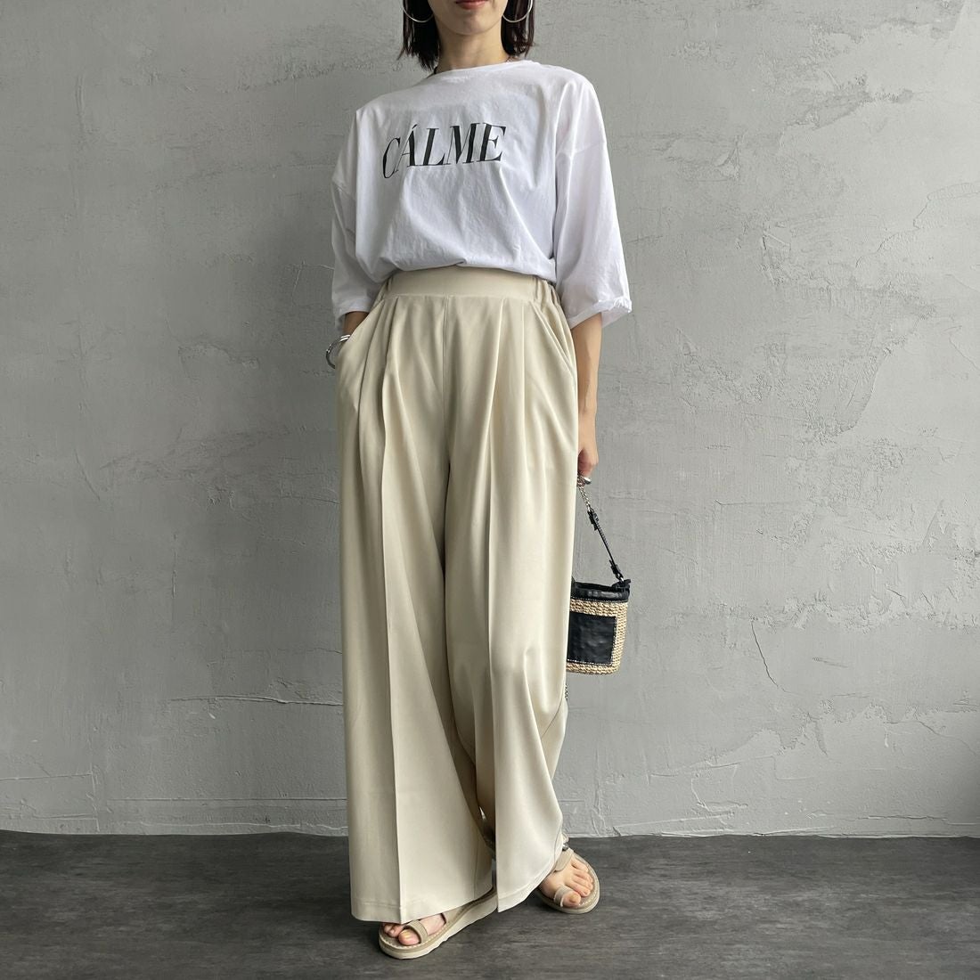 nenom [ネノム] 2WAY ラップスカートレイヤードタックワイドパンツ [NE25112013] 23 GREIGE &&モデル身長：158cm 着用サイズ：S&&