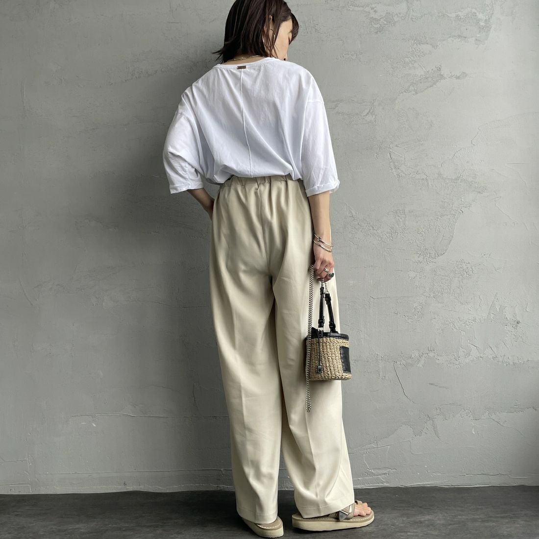 nenom [ネノム] 2WAY ラップスカートレイヤードタックワイドパンツ [NE25112013] 23 GREIGE &&モデル身長：158cm 着用サイズ：S&&