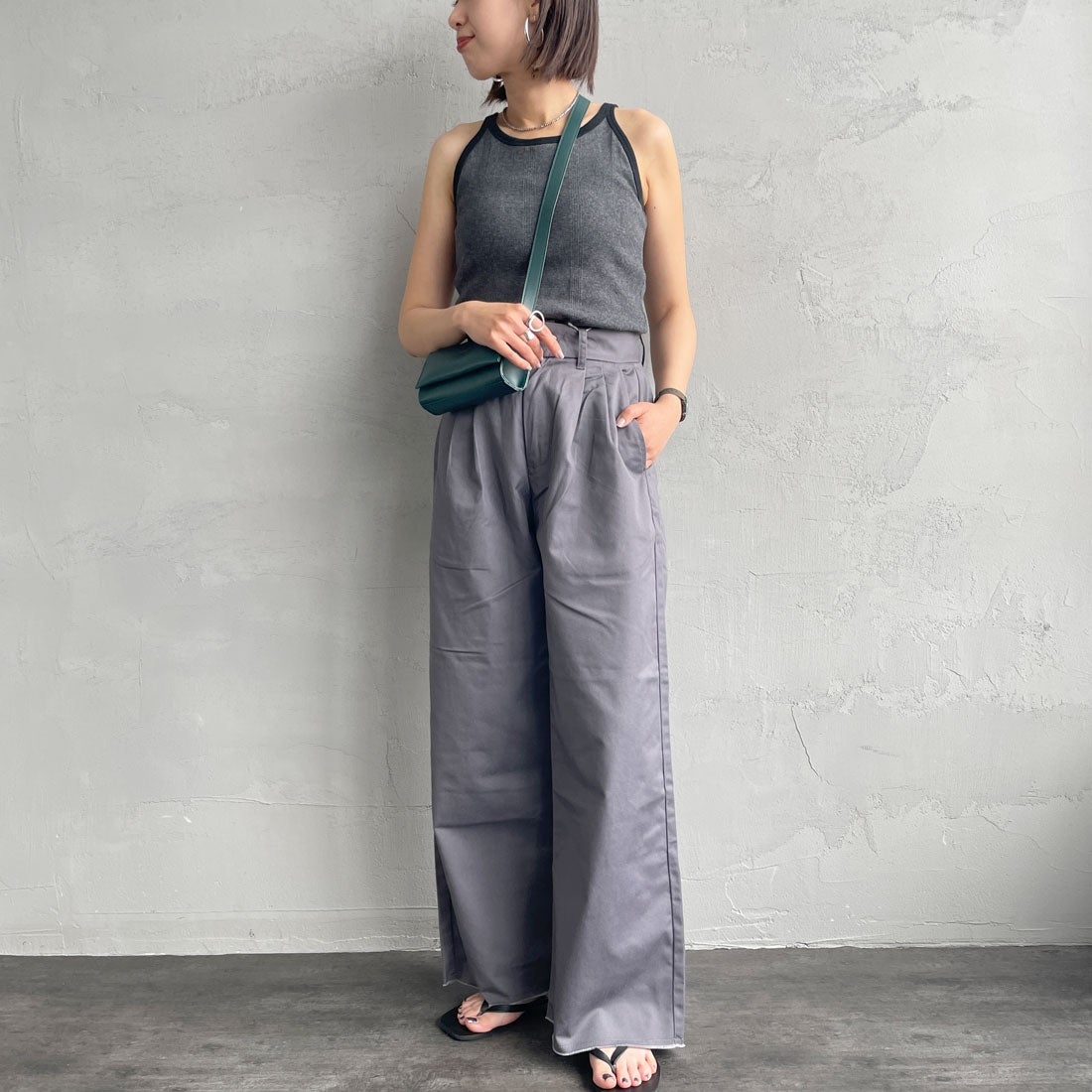 Robert P.Miller [ロバートピーミラー] 別注 配色 アメリカンスリーブパネルリブタンクトップ [RM251-2143IN-JF] STONE &&モデル身長：159cm 着用サイズ：F&&