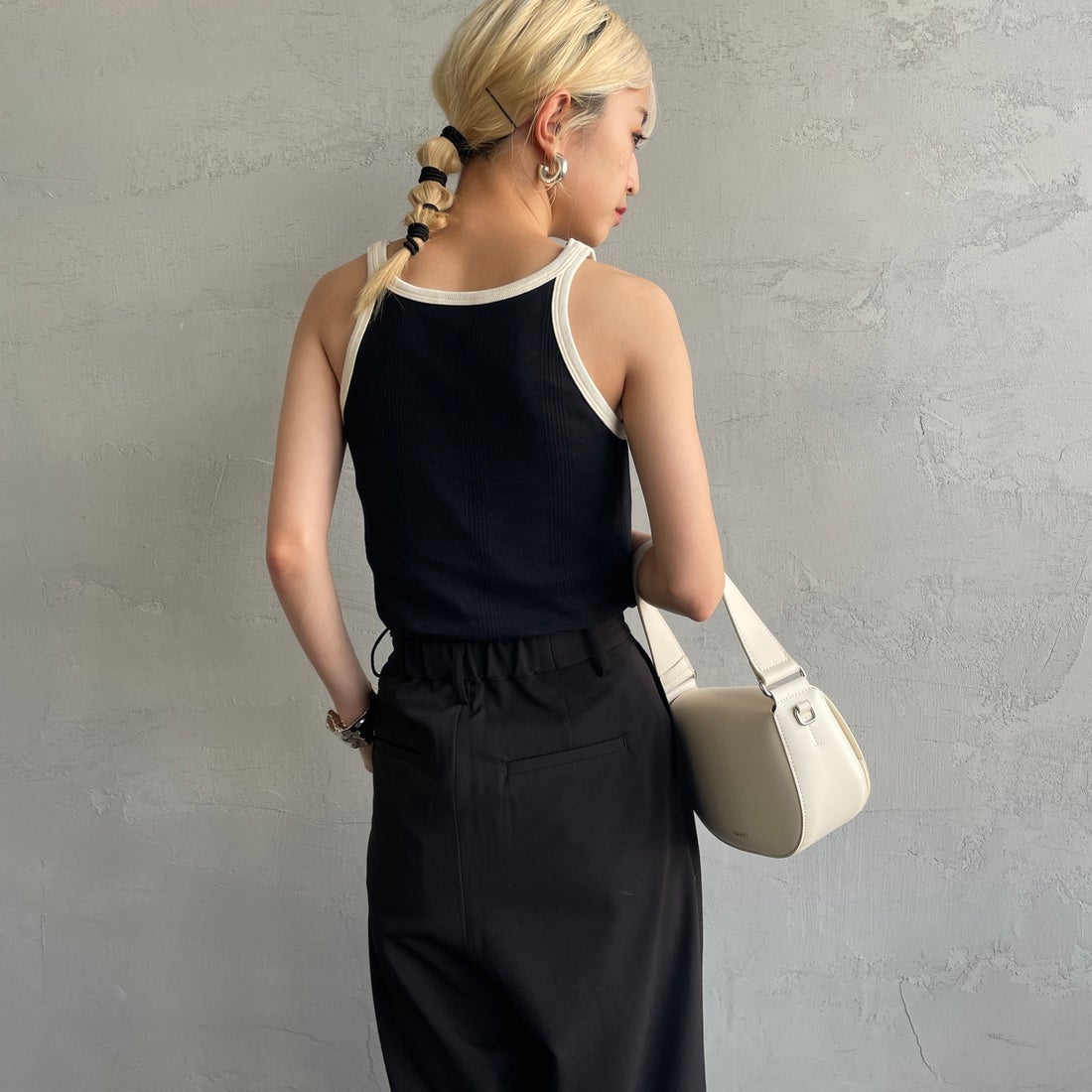 Robert P.Miller [ロバートピーミラー] 別注 配色 アメリカンスリーブパネルリブタンクトップ [RM251-2143IN-JF] BLACK &&モデル身長：150cm 着用サイズ：F&&