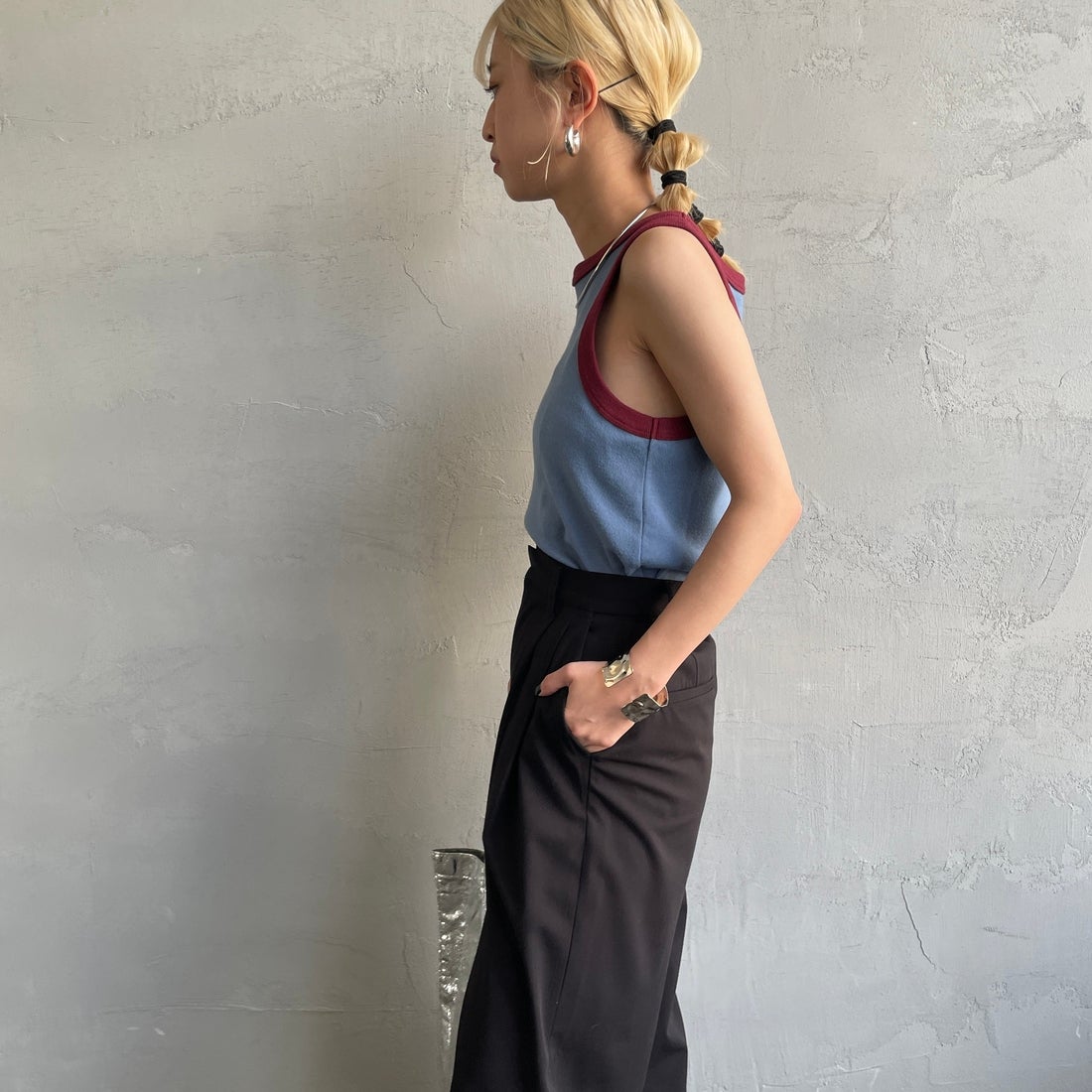 Noir Fabrik [ヌワールファブリック] コットンフライス アメリカンスリーブタンクトップ [IN-01-25SS] ｻｯｸｽ/ﾎﾞﾙﾄﾞ &&モデル身長：150cm 着用サイズ：1&&