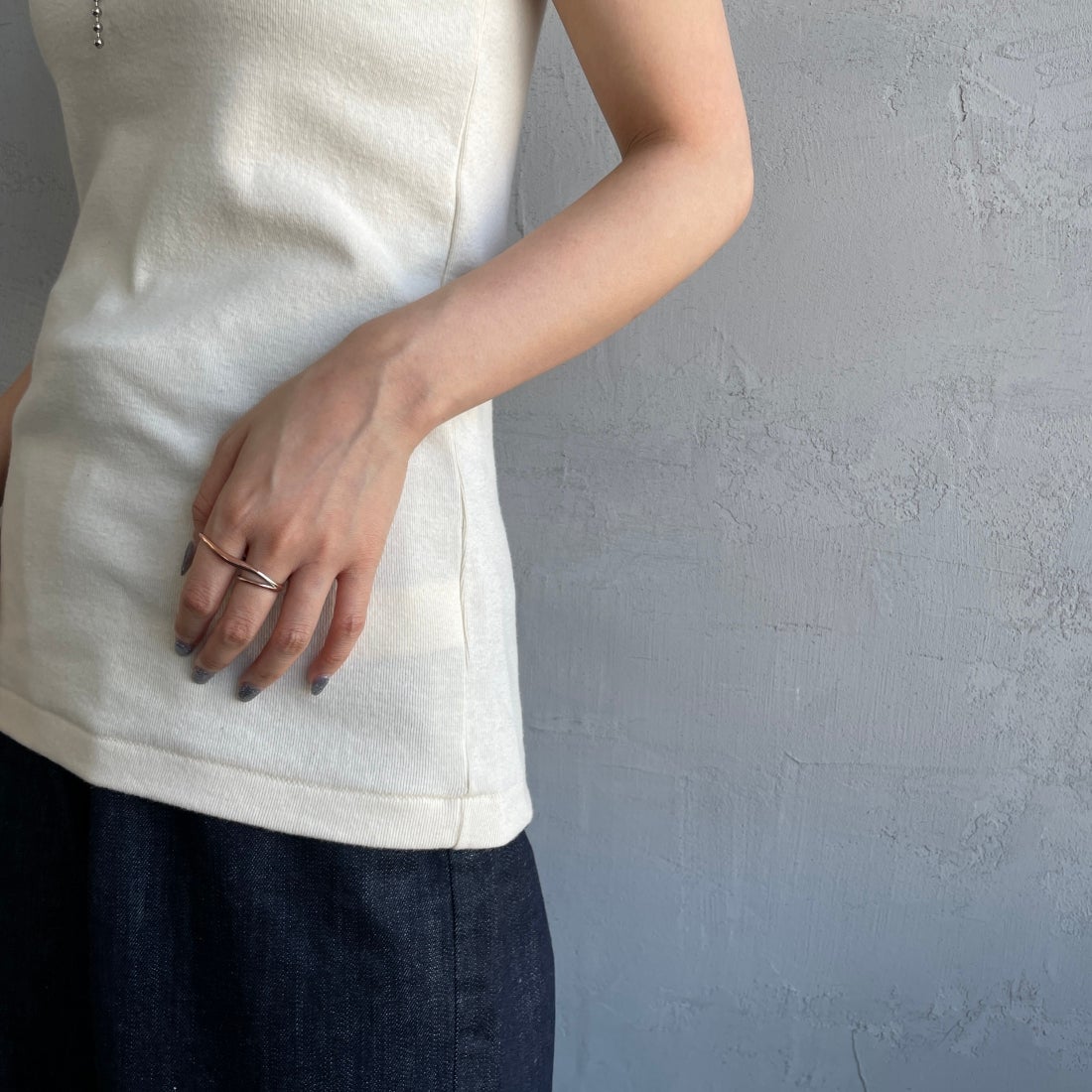 Noir Fabrik [ヌワールファブリック] コットンフライス アメリカンスリーブタンクトップ [IN-01-25SS] ﾅﾁｭﾗﾙ/ｽﾐｸﾛ &&モデル身長：156cm 着用サイズ：0&&