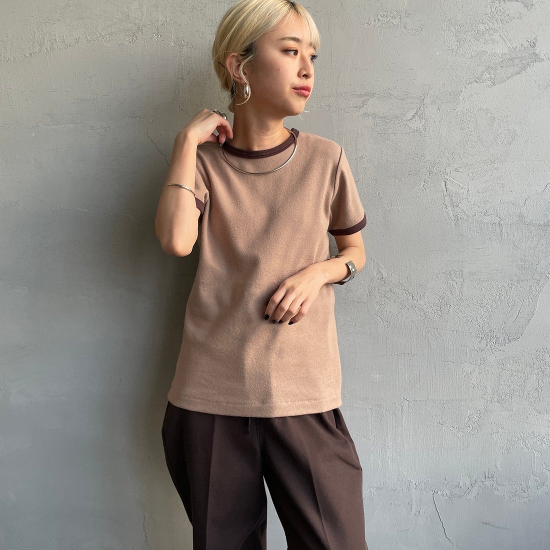 Noir Fabrik [ヌワールファブリック] コットンフライス クルーネックリンガーTシャツ [IN-02-25SS] ﾍﾞｰｼﾞｭ/ﾌﾞﾗ &&モデル身長：150cm 着用サイズ：0&&