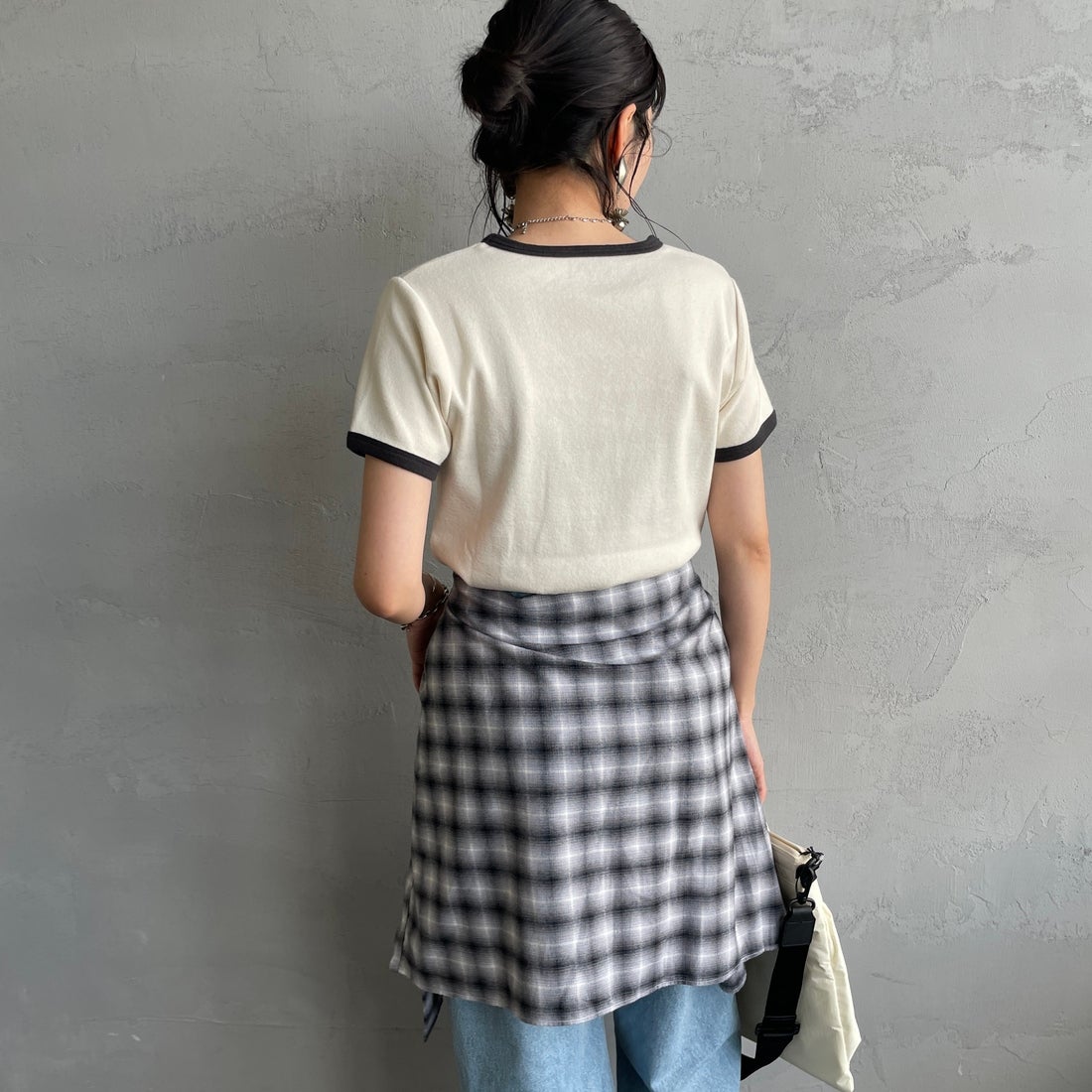 Noir Fabrik [ヌワールファブリック] コットンフライス クルーネックリンガーTシャツ [IN-02-25SS] ﾅﾁｭﾗﾙ/ｽﾐｸﾛ &&モデル身長：160cm 着用サイズ：1&&