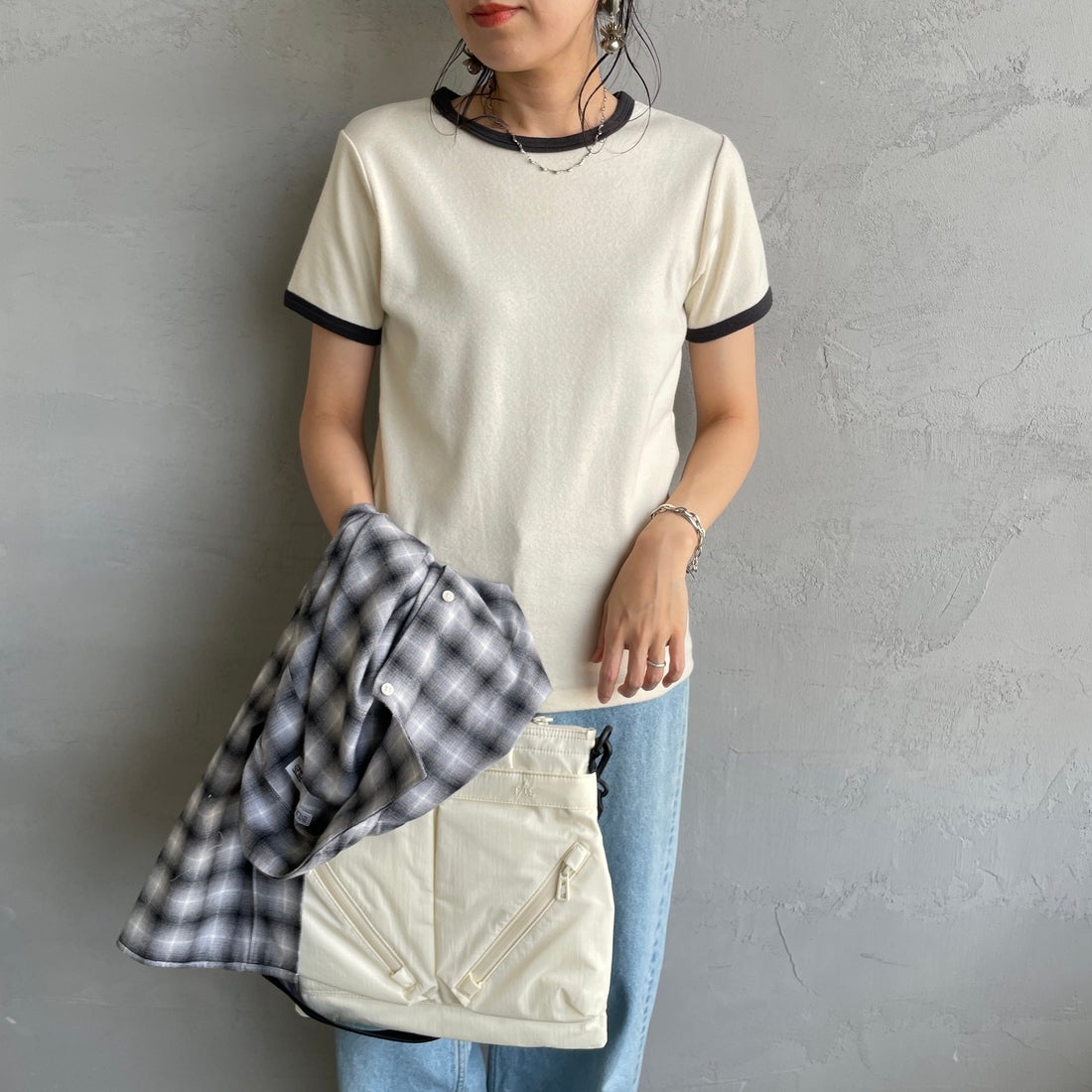 Noir Fabrik [ヌワールファブリック] コットンフライス クルーネックリンガーTシャツ [IN-02-25SS] ﾅﾁｭﾗﾙ/ｽﾐｸﾛ &&モデル身長：160cm 着用サイズ：1&&