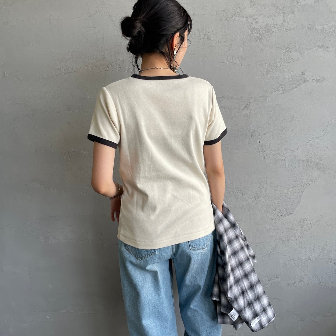 Noir Fabrik [ヌワールファブリック] コットンフライス クルーネックリンガーTシャツ [IN-02-25SS] ﾅﾁｭﾗﾙ/ｽﾐｸﾛ &&モデル身長：160cm 着用サイズ：1&&