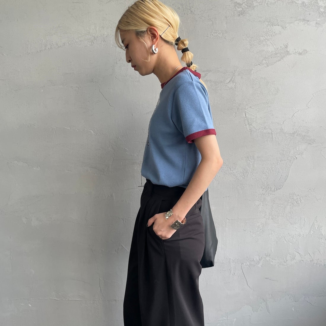 Noir Fabrik [ヌワールファブリック] コットンフライス クルーネックリンガーTシャツ [IN-02-25SS] ｻｯｸｽ/ﾎﾞﾙﾄﾞ &&モデル身長：150cm 着用サイズ：0&&