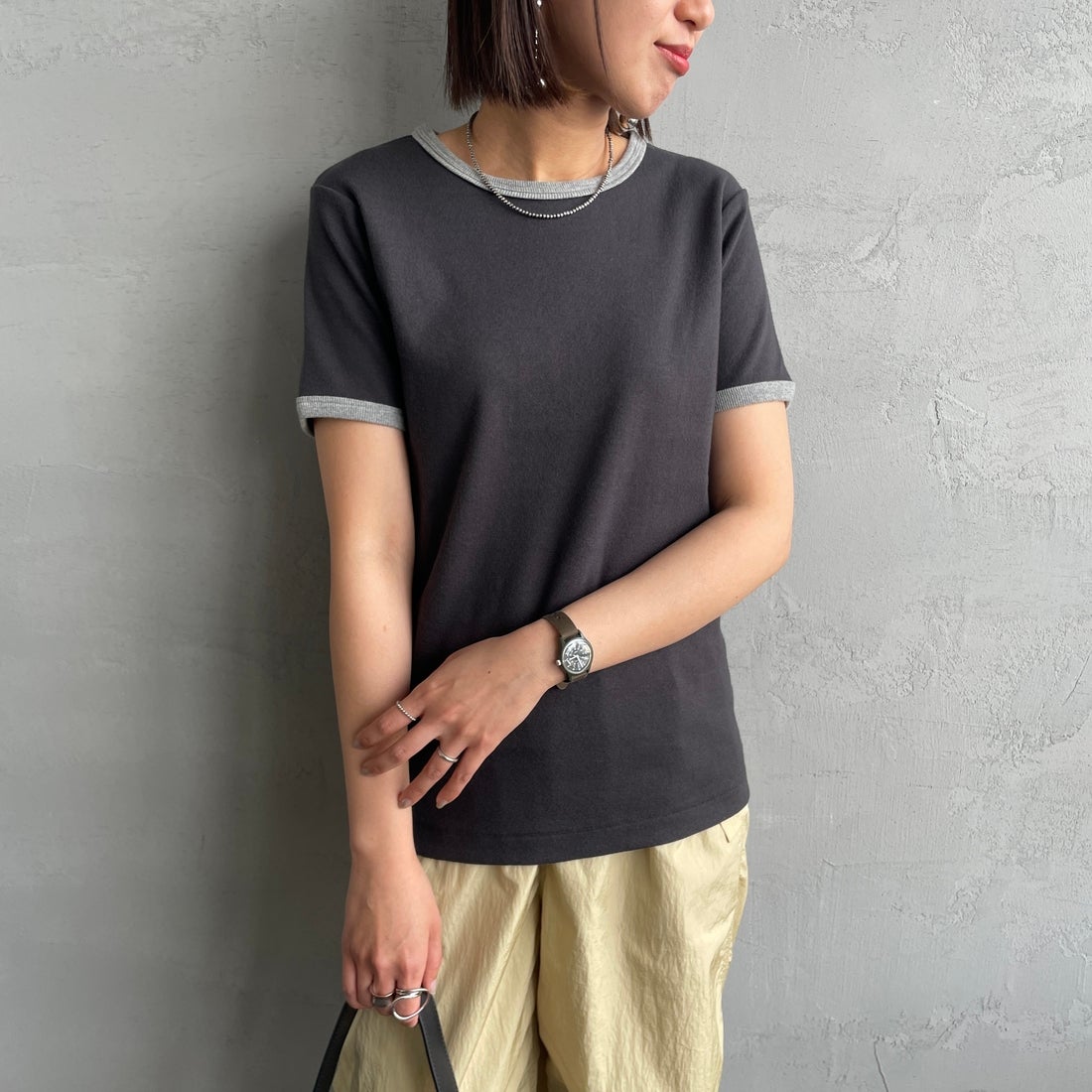 Noir Fabrik [ヌワールファブリック] コットンフライス クルーネックリンガーTシャツ [IN-02-25SS] ｽﾐｸﾛ/ｸﾞﾚｰ &&モデル身長：159cm 着用サイズ：1&&