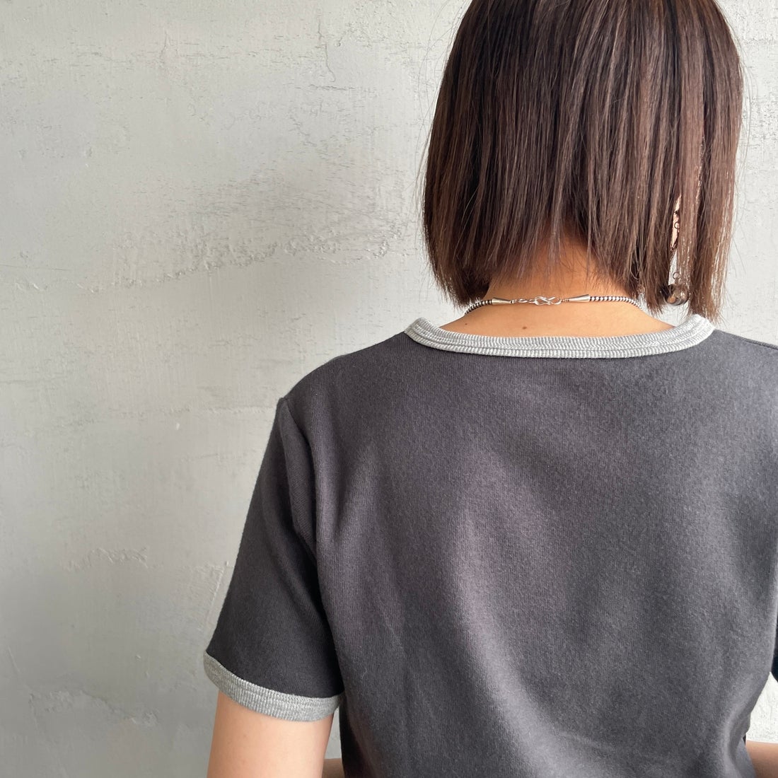 Noir Fabrik [ヌワールファブリック] コットンフライス クルーネックリンガーTシャツ [IN-02-25SS] ｽﾐｸﾛ/ｸﾞﾚｰ &&モデル身長：159cm 着用サイズ：1&&