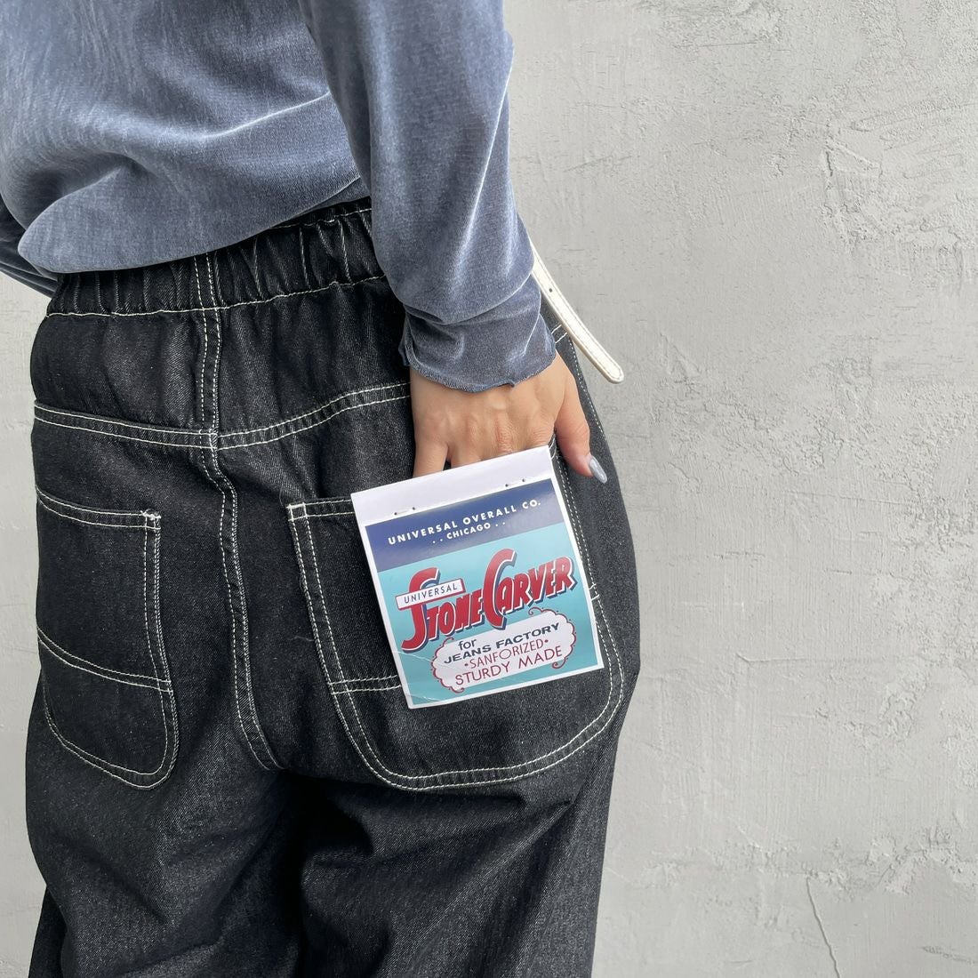 UNIVERSAL OVERALL [ユニバーサルオーバーオール] 別注 バックポケットイージーパンツ [U2512600IN-JF] BLACK USED &&モデル身長：163cm 着用サイズ：M&&