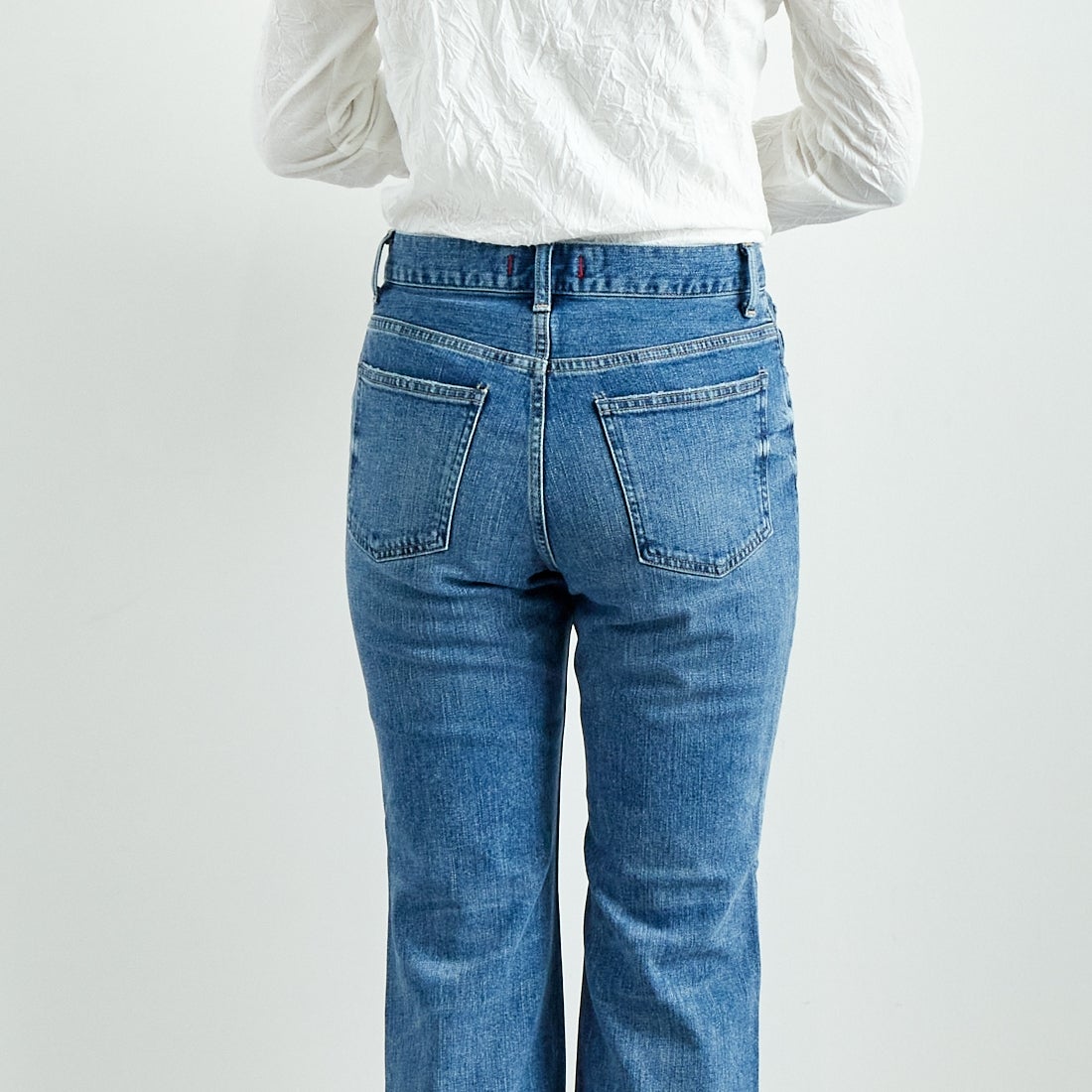 RED CARD TOKYO [レッドカード トーキョー] ピースフレアデニム [12W10401SMD] A-STN MID &&モデル身長：167cm 着用サイズ：24&&