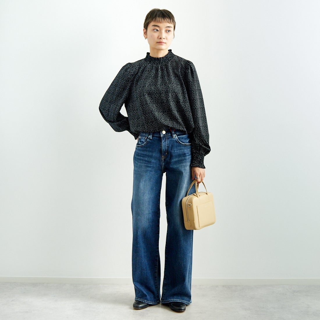 RED CARD TOKYO [レッドカード トーキョー] 35th Anniversary ワイドデニムパンツ [26W10101SDK] A-STN DARK &&モデル身長：160cm 着用サイズ：24&&