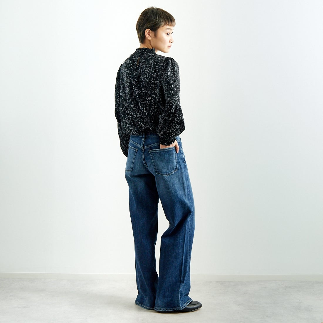 RED CARD TOKYO [レッドカード トーキョー] 35th Anniversary ワイドデニムパンツ [26W10101SDK] A-STN DARK &&モデル身長：160cm 着用サイズ：24&&