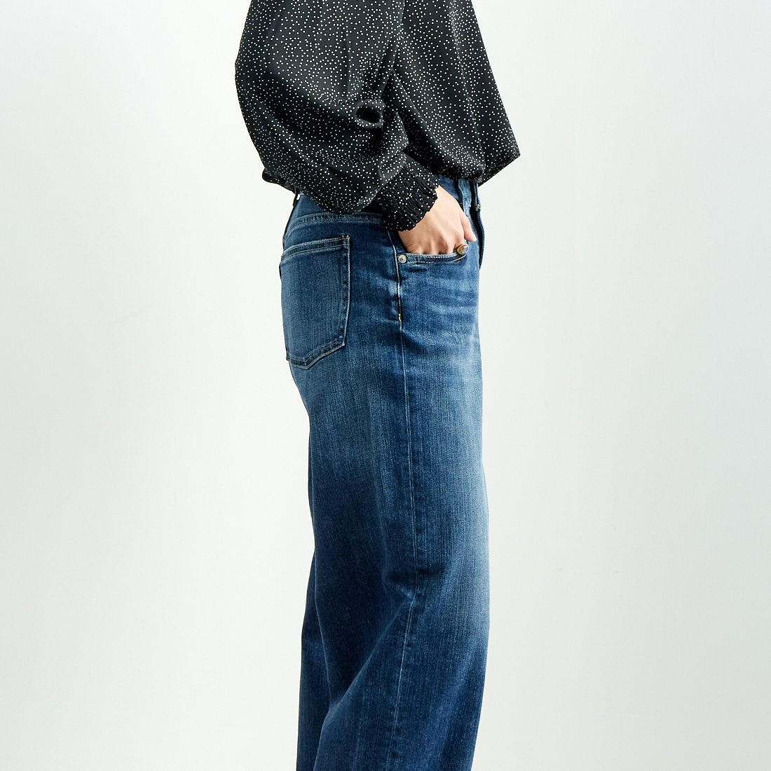 RED CARD TOKYO [レッドカード トーキョー] 35th Anniversary ワイドデニムパンツ [26W10101SDK] A-STN DARK &&モデル身長：160cm 着用サイズ：24&&