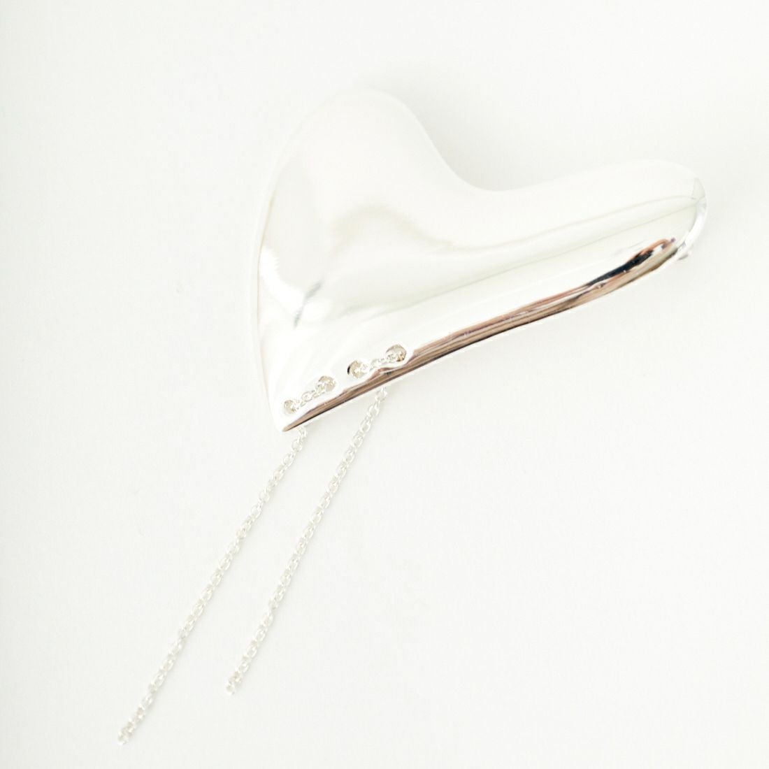 LAPUIS [ラピュイ] ハートプレートピアス [244-220110] SILVER